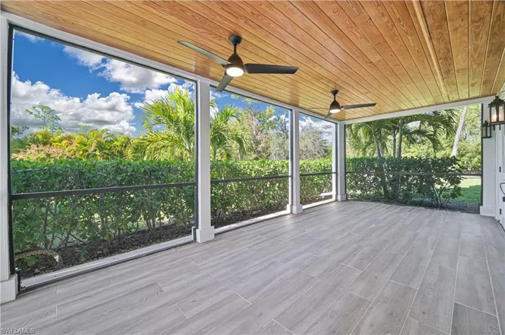 6941  Hunters  RD, Naples, FL 34109