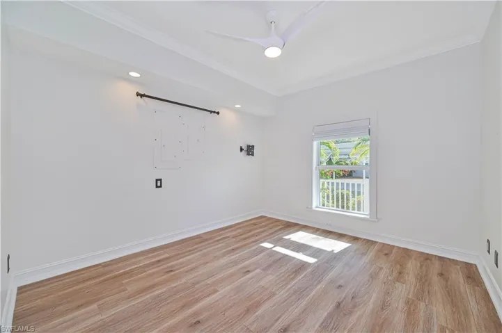 6941  Hunters  RD, Naples, FL 34109