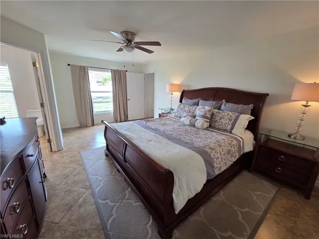 1050 NW 33rd  PL, Cape Coral, FL 33993