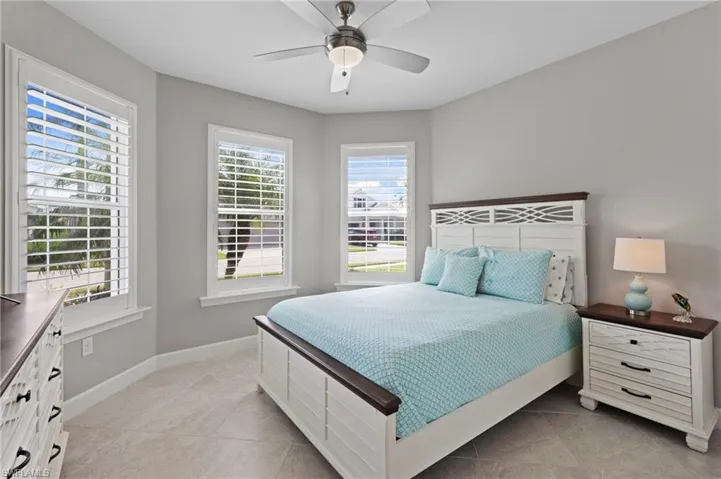 Guest bedroom