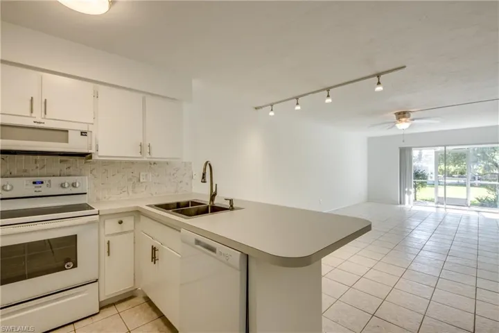 1100 Pondella Rd # 803, Cape Coral, Florida 33909