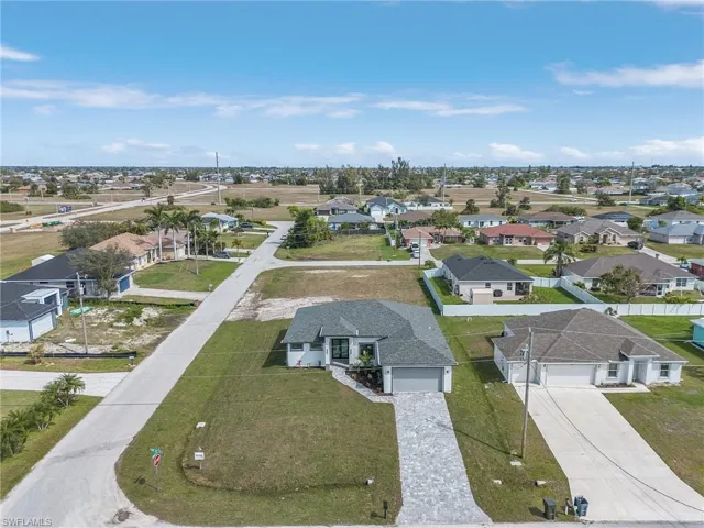 Bird's eye view with a residential view