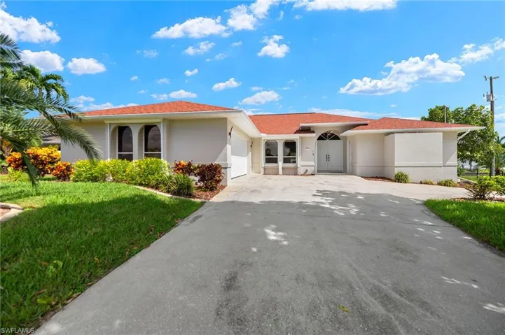 2223 Se 10th Ln, Cape Coral, Florida 33990