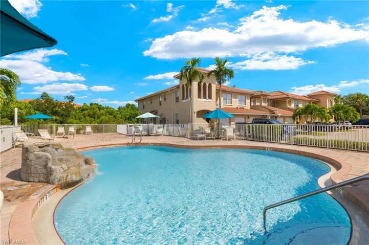 12601  Las Olas  LN, Fort Myers, FL 33919