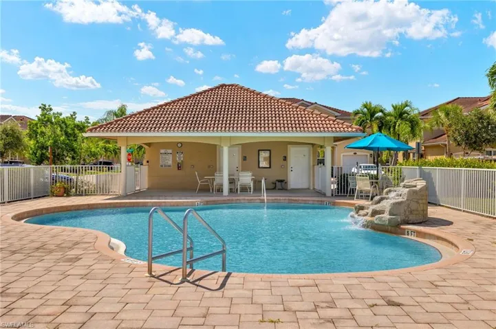 12601  Las Olas  LN, Fort Myers, FL 33919