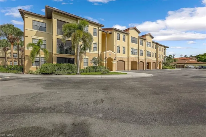 12970  Positano  CIR, Naples, FL 34105