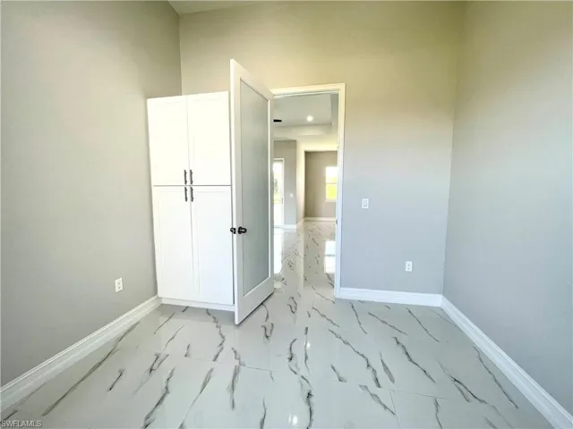 Den