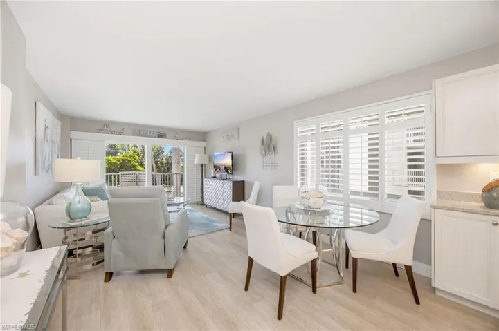 1300 Gulf Shore Blvd N 307, Naples, Florida 34102