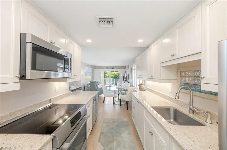 1300 Gulf Shore Blvd N 307, Naples, Florida 34102
