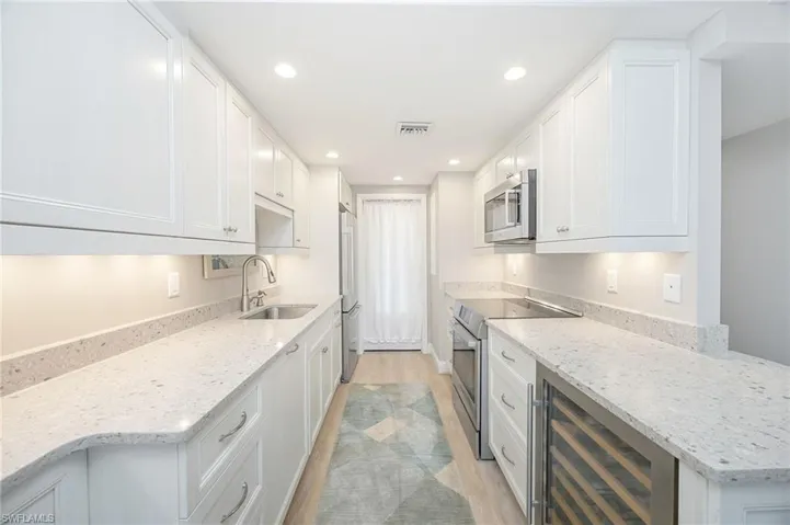 1300 Gulf Shore Blvd N 307, Naples, Florida 34102