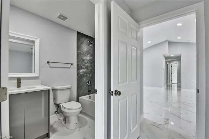 315 Loire Ave S, Lehigh Acres Fl 33974