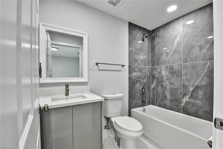315 Loire Ave S, Lehigh Acres Fl 33974
