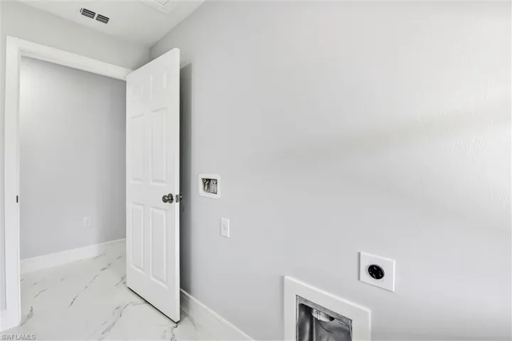 315 Loire Ave S, Lehigh Acres Fl 33974