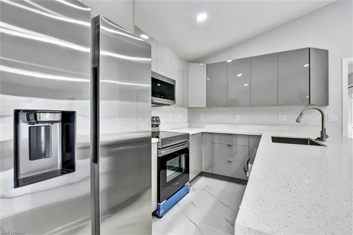 315 Loire Ave S, Lehigh Acres Fl 33974
