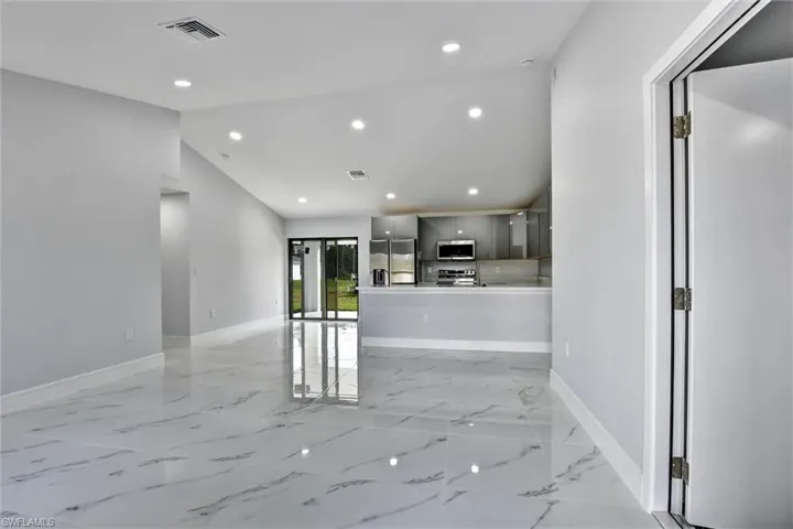 315 Loire Ave S, Lehigh Acres Fl 33974