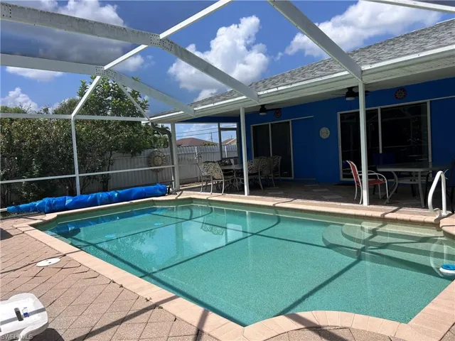 111 4th Pl, Cape Coral, Florida 33990