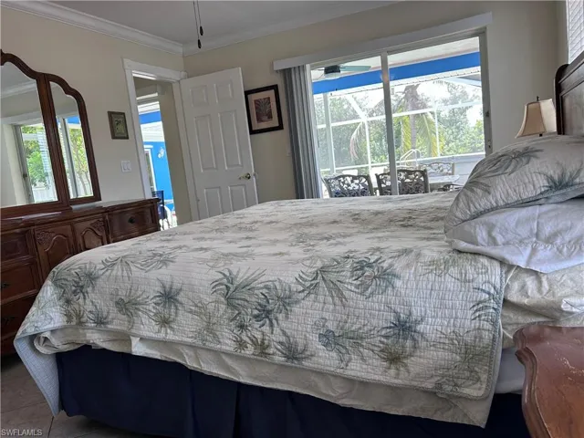 111 4th Pl, Cape Coral, Florida 33990