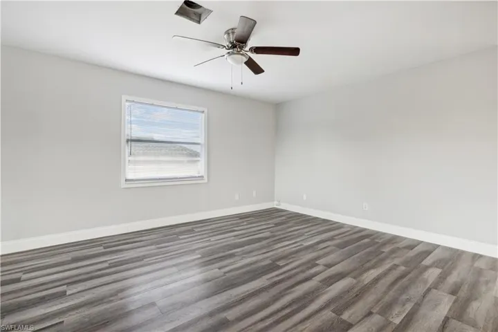 2922  3rd SW ST, Lehigh Acres, FL 33976