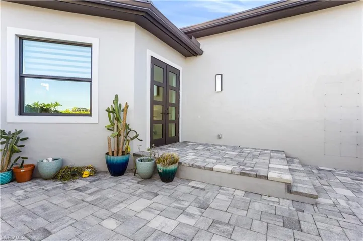 5501 Harbour Preserve Cir, Cape Coral, Florida 33914