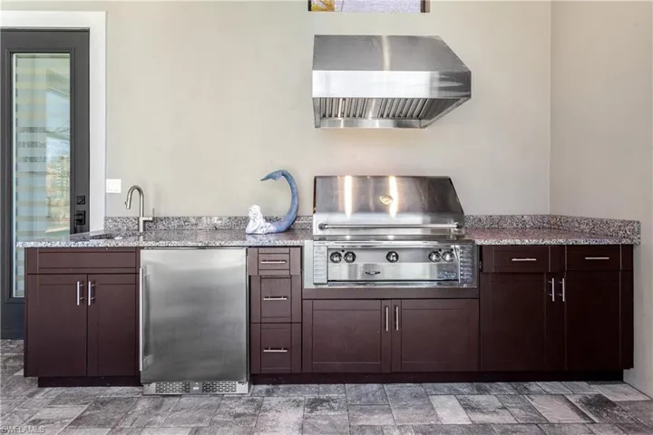 5501 Harbour Preserve Cir, Cape Coral, Florida 33914