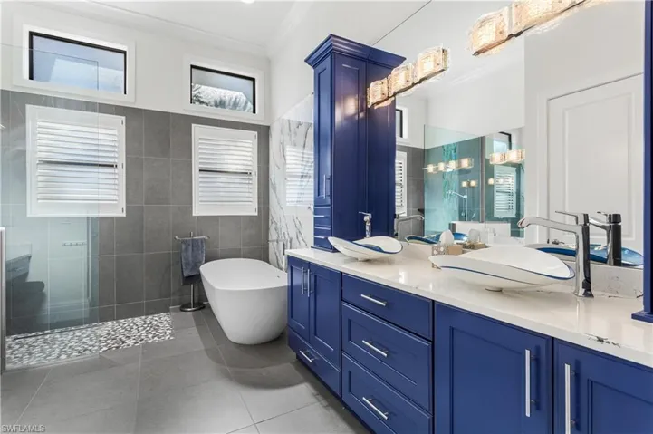 5501 Harbour Preserve Cir, Cape Coral, Florida 33914