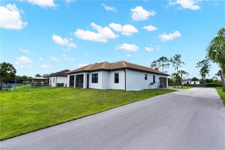 2759 18th Ave Se, Naples, Florida 34117