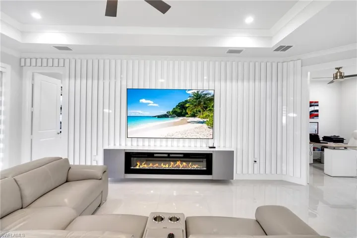 2759 18th Ave Se, Naples, Florida 34117