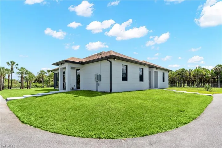 2759 18th Ave Se, Naples, Florida 34117