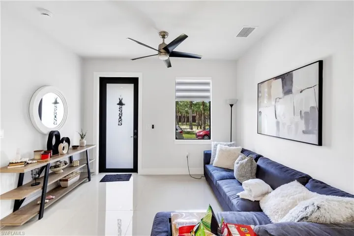2759 18th Ave Se, Naples, Florida 34117
