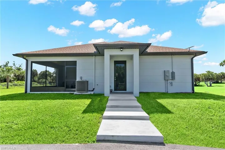 2759 18th Ave Se, Naples, Florida 34117