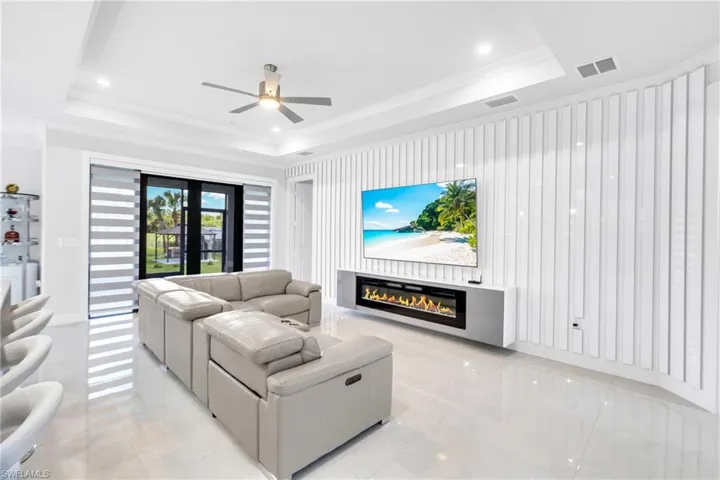 2759 18th Ave Se, Naples, Florida 34117