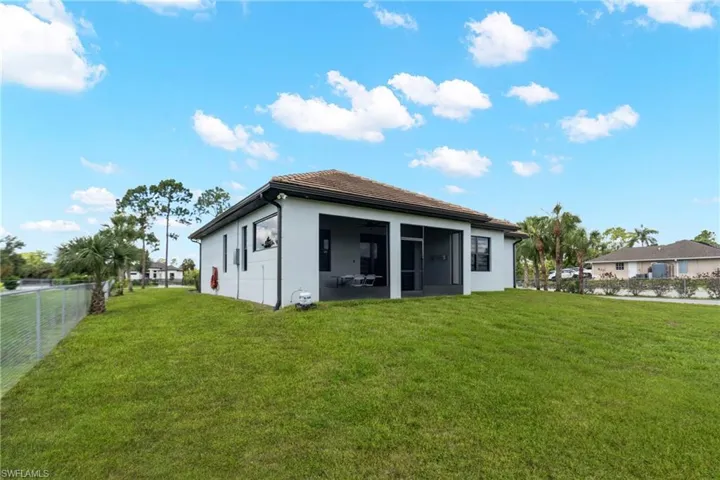 2759 18th Ave Se, Naples, Florida 34117