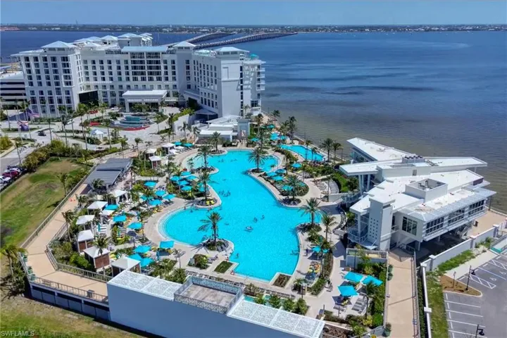 Nearby SunSeekers Resort-open to public