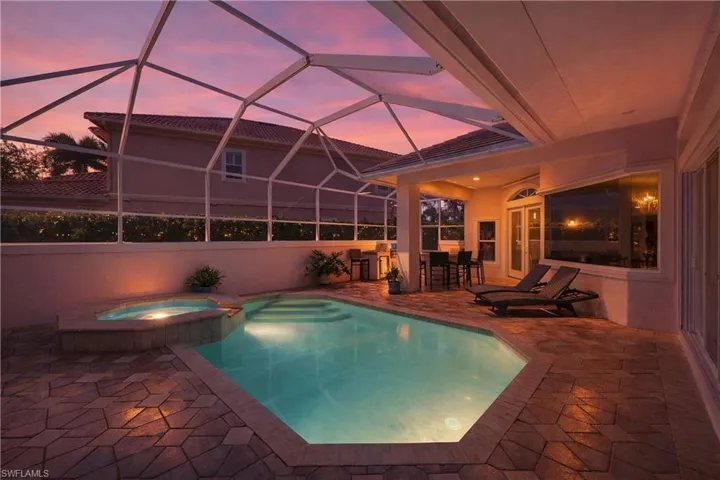2844 Coco Lakes Dr, Naples, Florida 34105