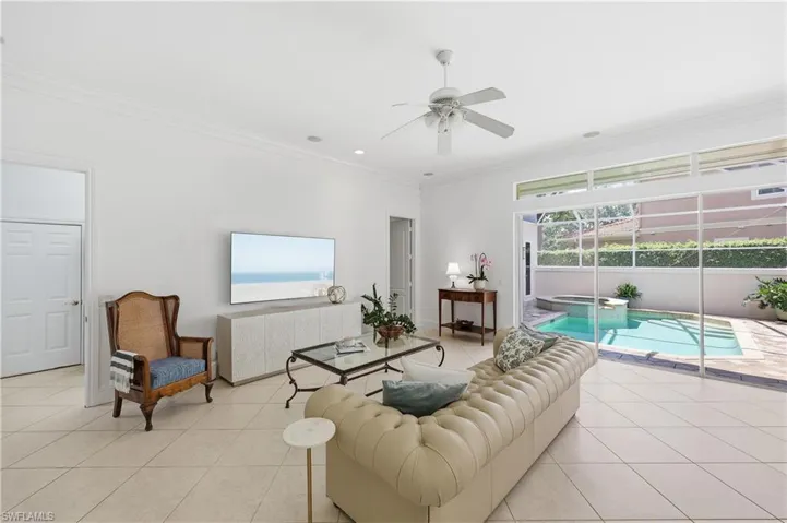 2844 Coco Lakes Dr, Naples, Florida 34105
