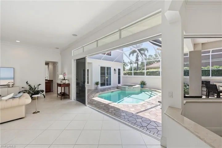 2844 Coco Lakes Dr, Naples, Florida 34105