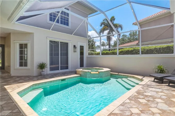 2844 Coco Lakes Dr, Naples, Florida 34105