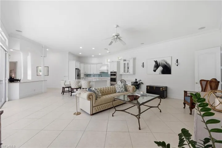 2844 Coco Lakes Dr, Naples, Florida 34105