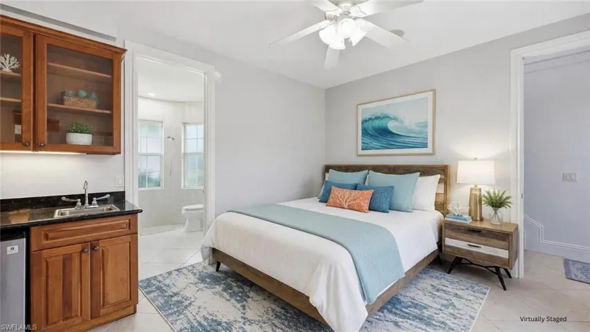 2844 Coco Lakes Dr, Naples, Florida 34105
