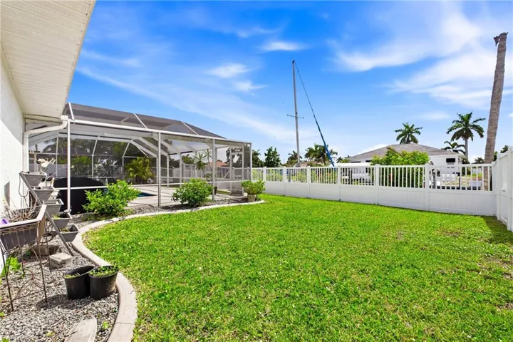 The perfect outdoor setting to relax, entertain, and enjoy the Florida sunshine.