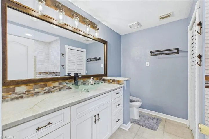 Modern touches create a fresh and welcoming space for guests.
