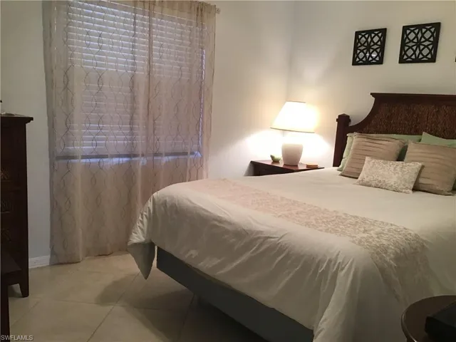 Guest bedroom