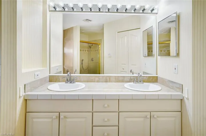 1574 Nw 28th Ave, Cape Coral, Florida 33993