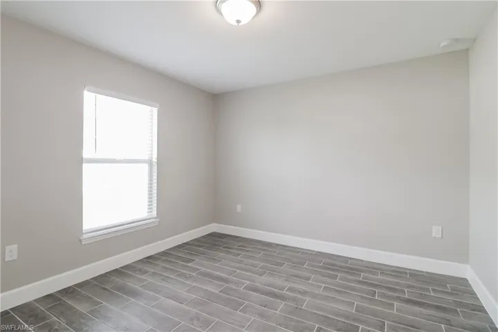 2902  7th W ST, Lehigh Acres, FL 33971