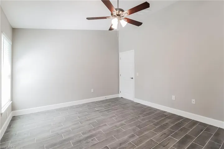 2902  7th W ST, Lehigh Acres, FL 33971