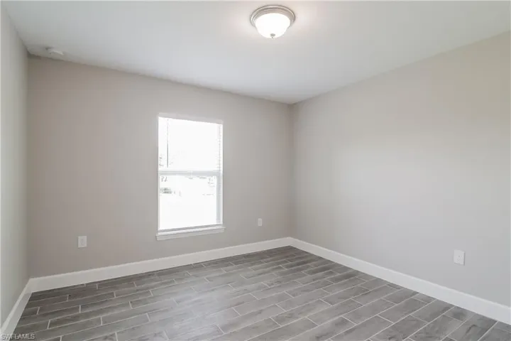 2902  7th W ST, Lehigh Acres, FL 33971