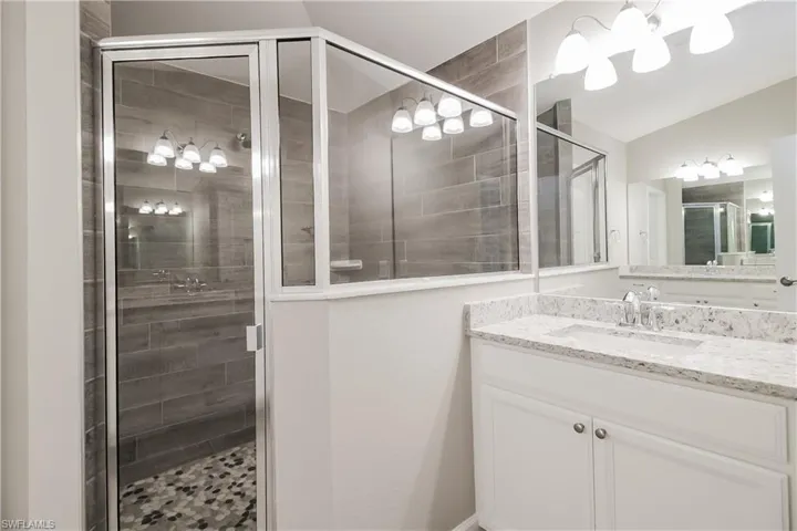 2902  7th W ST, Lehigh Acres, FL 33971
