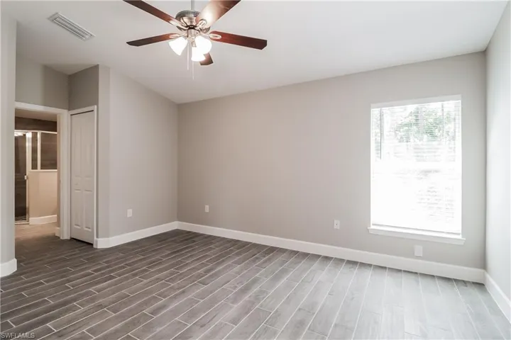 2902  7th W ST, Lehigh Acres, FL 33971