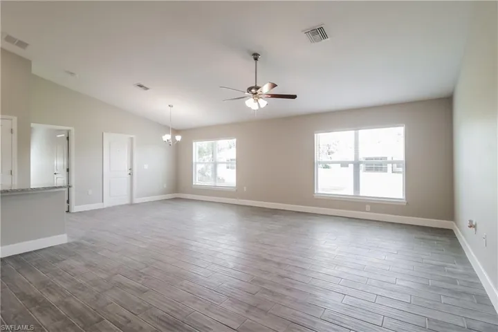 2902  7th W ST, Lehigh Acres, FL 33971
