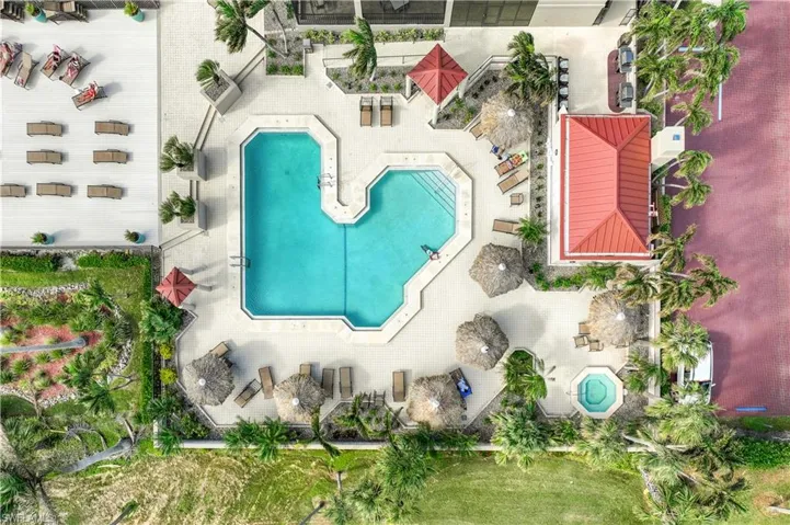 Birds eye view of property